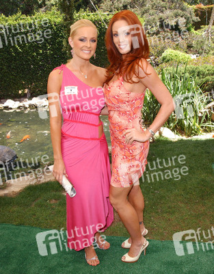 Katie Lohman, Christine Smith