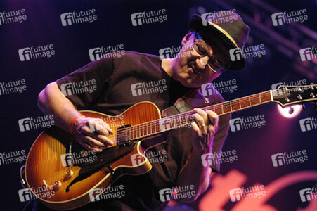 Chuck Loeb