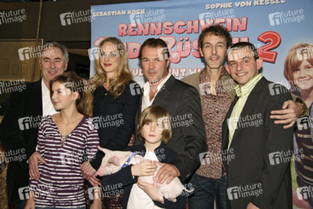 Peter Timm, Sophie von Kessel, Sebastian Koch, Andreas Schmidt, Dominique Horwitz, Sina Richardt, Maurice Teichert