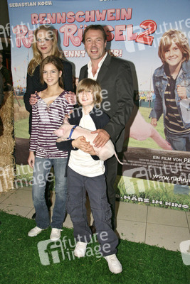 Sophie von Kessel, Sebastian Koch, Sina Richardt, Maurice Teichert