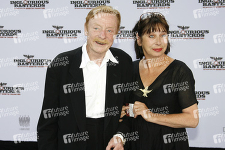 Otto Sander, Monika Hansen