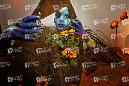 Universum in Rüstung / Armored Universe