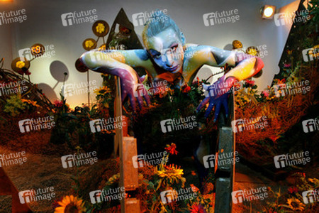 Universum in Rüstung / Armored Universe