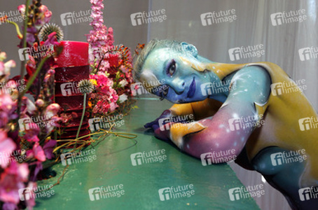 Universum in Rüstung / Armored Universe