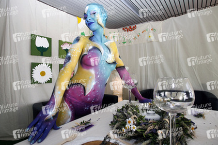 Universum in Rüstung / Armored Universe