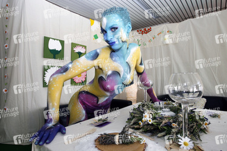 Universum in Rüstung / Armored Universe