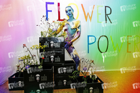 Universum in Rüstung / Armored Universe