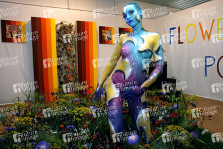 Universum in Rüstung / Armored Universe