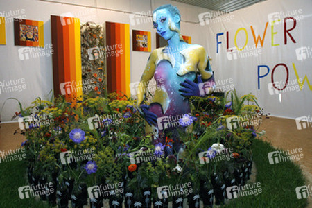 Universum in Rüstung / Armored Universe