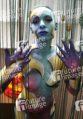 Universum in Rüstung / Armored Universe