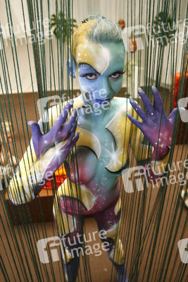 Universum in Rüstung / Armored Universe