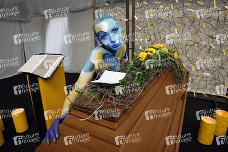 Universum in Rüstung / Armored Universe