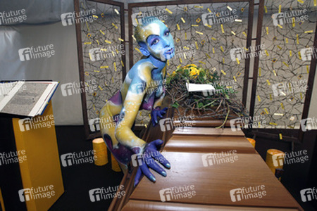 Universum in Rüstung / Armored Universe