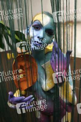 Universum in Rüstung / Armored Universe