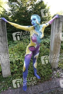 Universum in Rüstung / Armored Universe