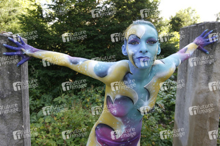 Universum in Rüstung / Armored Universe