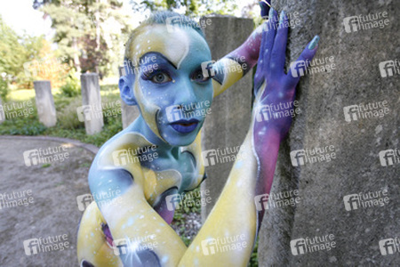 Universum in Rüstung / Armored Universe