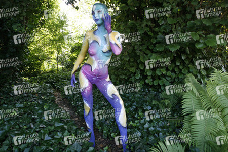 Universum in Rüstung / Armored Universe