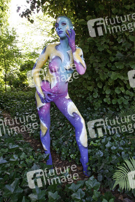 Universum in Rüstung / Armored Universe