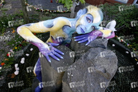 Universum in Rüstung / Armored Universe