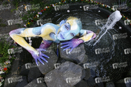 Universum in Rüstung / Armored Universe