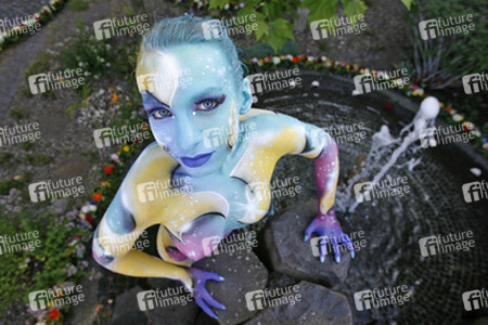 Universum in Rüstung / Armored Universe