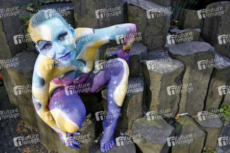 Universum in Rüstung / Armored Universe