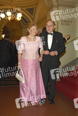 Hans-Dietrich Genscher mit Gattin