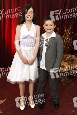 Lydia Waters, Ellis Hollins