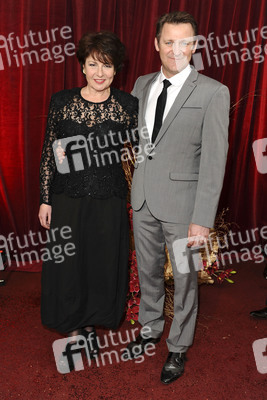 Jan Pearson, Chris Walker