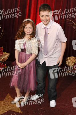 Maisie Smith, James Forde