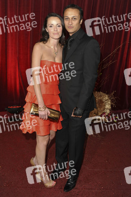 Chris Bisson mit Begleitung