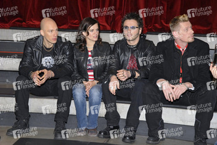 Marta Jandová (Die Happy) und Oomph