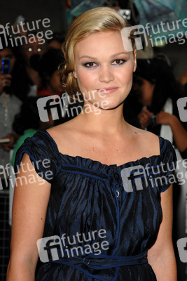 Julia Stiles