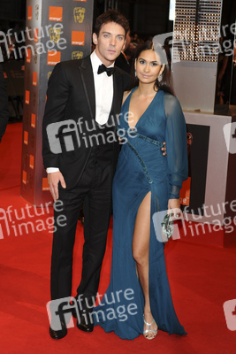 Jonathan Rhys Meyers mit Partnerin Reena Hammer