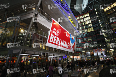 CineStar Kino mit Berlinale Plakat