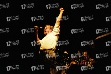 Phil Collins, Chester Thompson