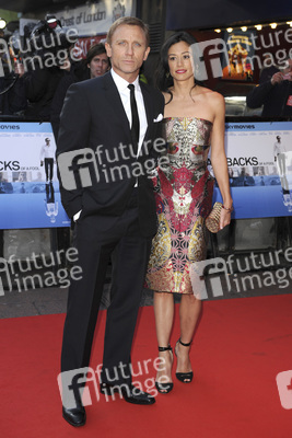 Daniel Craig, Satsuki Mitchell