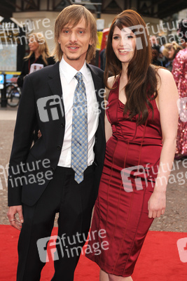 Mackenzie Crook, Gemma Arterton