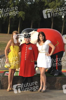 Beatrice Mountbatten-Windsor / Princess Beatrice of York, Eugenie Mountbatten-Windsor / Princess Eugenie of York