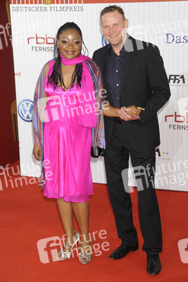 Devid Striesow mit Freundin