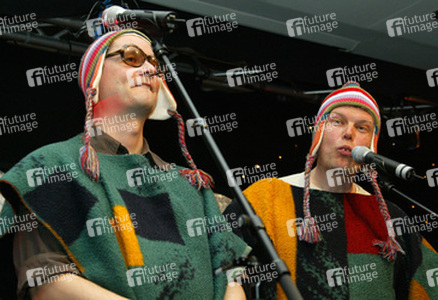 Nico Walser, Wolfgang Grieger