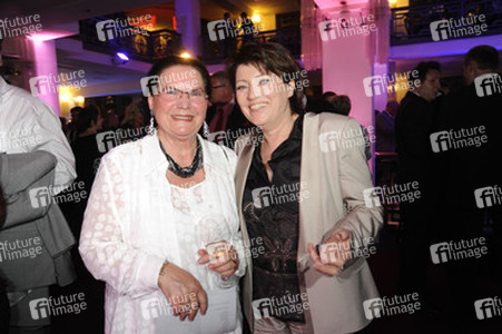 Ingrid Weidling, Eva Maria Pieckert