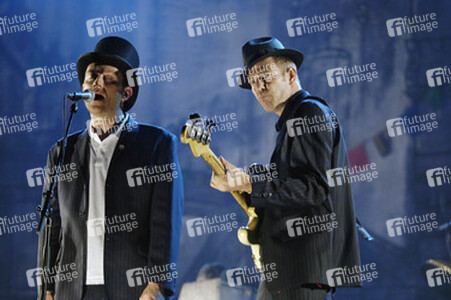 Damon Albarn, Paul Simonon