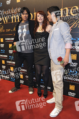 Chaske Spencer, Bryce Dallas Howard, Bronson Pelletier