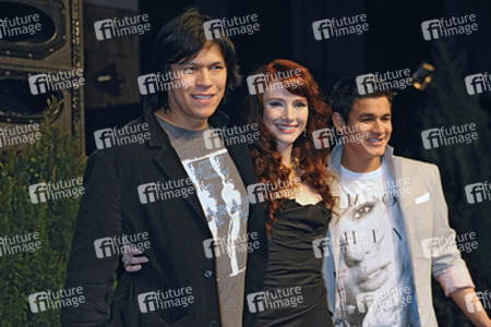 Chaske Spencer, Bryce Dallas Howard, Bronson Pelletier