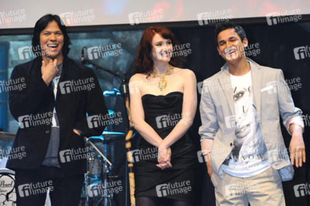 Chaske Spencer, Bryce Dallas Howard, Bronson Pelletier