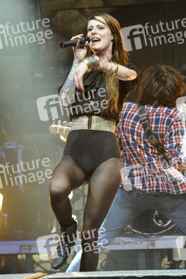 Jennifer Weist (Jennifer Rostock)