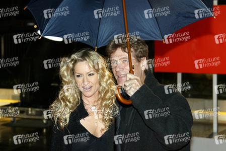 Jürgen Prochnow mit Frau