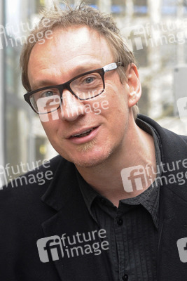 David Thewlis